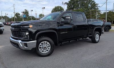 2026 Chevrolet Silverado HD Work Truck