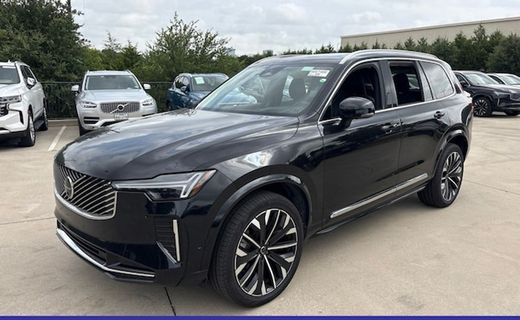 2026 Volvo XC90 Ultra Bright