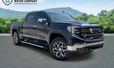 2022 GMC Sierra SLT