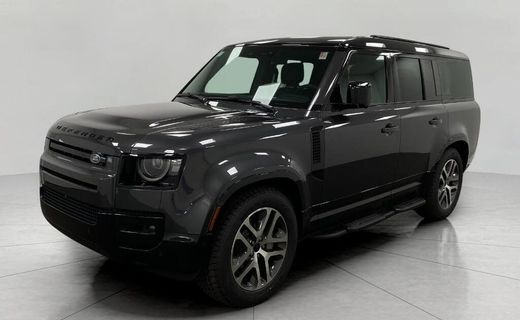 2026 Land Rover Defender 130 SE