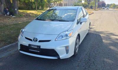 2015 Toyota Prius TWO