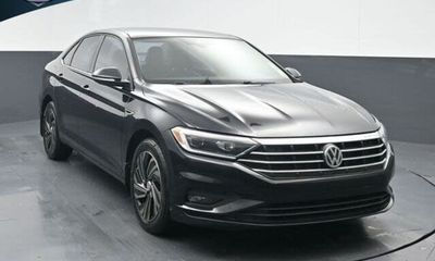 2019 Volkswagen Jetta SEL Premium W