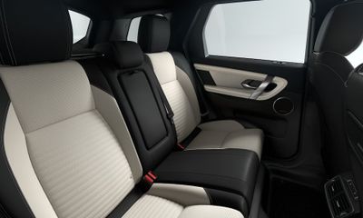 2026 Land Rover Discovery Sport Landmark