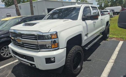 2017 Chevrolet Silverado High Country