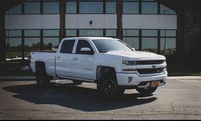 2018 Chevrolet Silverado LT