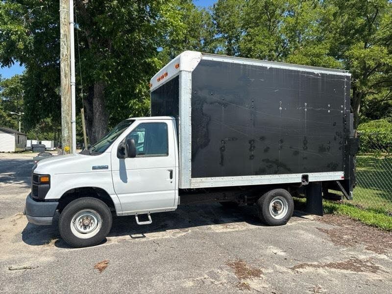 Representative 2011 Ford Econoline photo