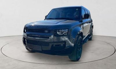 2026 Land Rover Defender 110 X Dynamic