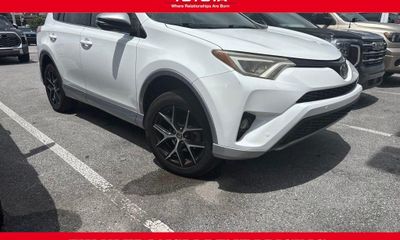 2017 Toyota RAV4 SE