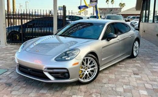 2020 Porsche Panamera 4S