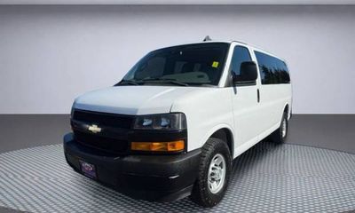 2019 Chevrolet Express LS