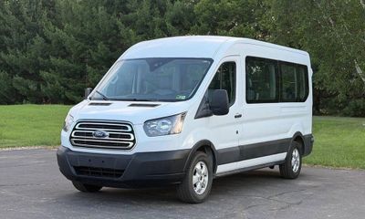2016 Ford Transit SRW Medium Roof