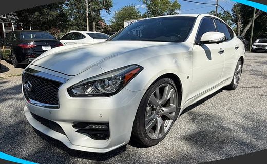 2016 Infiniti Q70