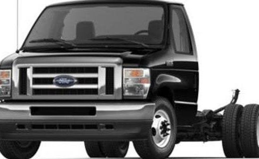 2027 Ford E-450 Base