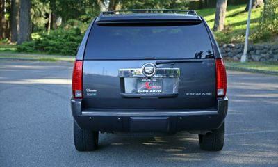 2010 Cadillac Escalade Premium