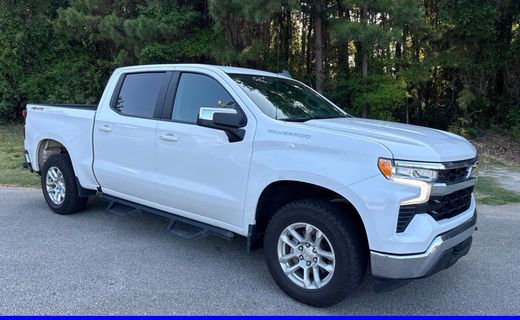 2023 Chevrolet Silverado LT