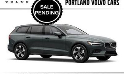 2018 Volvo V60CC Premier