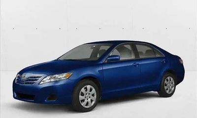 2011 Toyota Camry LE