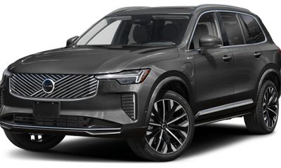 2026 Volvo XC90 Ultra Bright