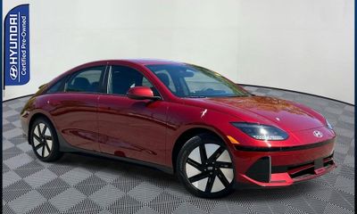 2024 Hyundai Ioniq 6 SE