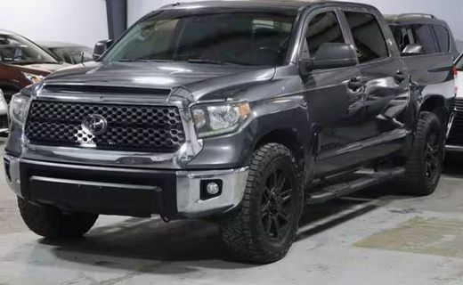 2018 Toyota Tundra SR5