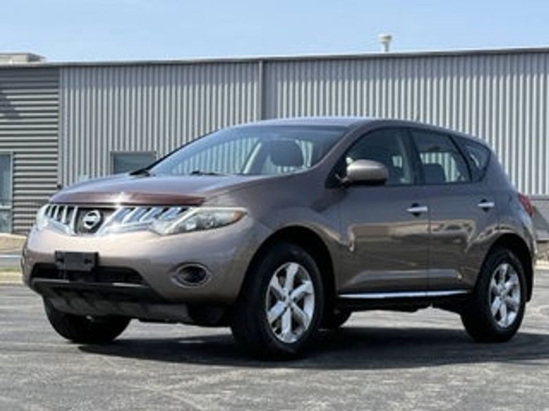 2009 Nissan Murano — a typically priced live listing