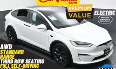 2023 Tesla Model X Standard Range