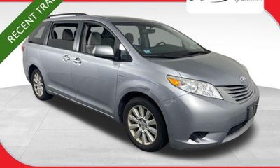 2017 Toyota Sienna LE