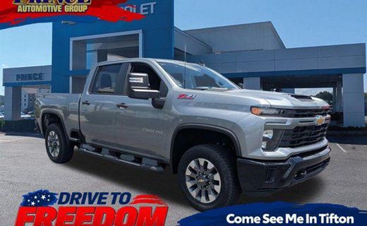 2026 Chevrolet Silverado HD Custom