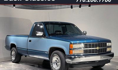 1992 Chevrolet GMT-400 Base