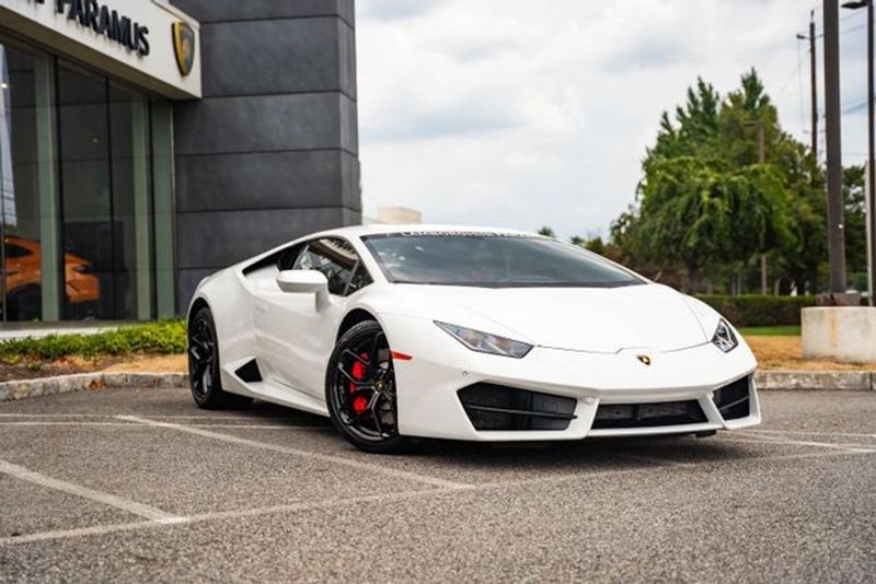 2018 Lamborghini Huracan — a typically priced live listing