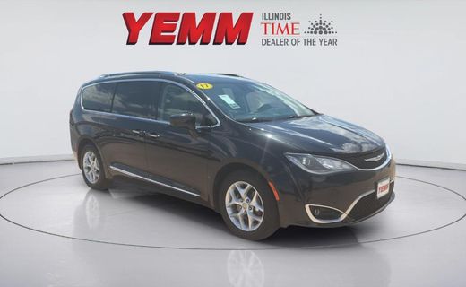 2017 Chrysler Pacifica Touring L Plus