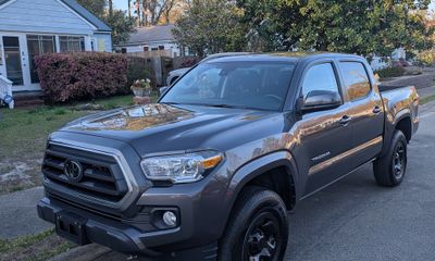 2022 Toyota Tacoma SR5