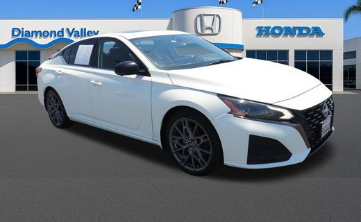 2023 Nissan Altima SR