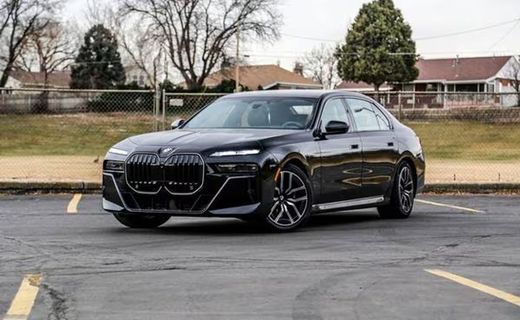 2025 BMW 760I xDrive