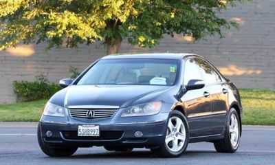 2005 Acura RL 35