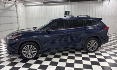 2023 Toyota Highlander LE L Limited