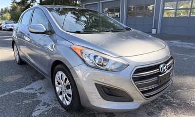 2016 Hyundai Elantra Standard