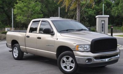 2004 Dodge Ram SLT