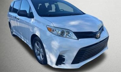 2019 Toyota Sienna L