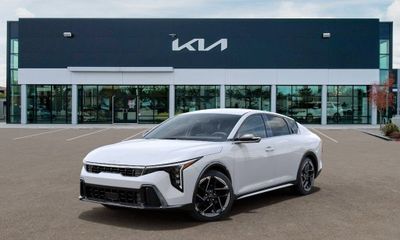 2026 Kia K4