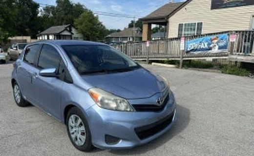 2012 Toyota Yaris LE