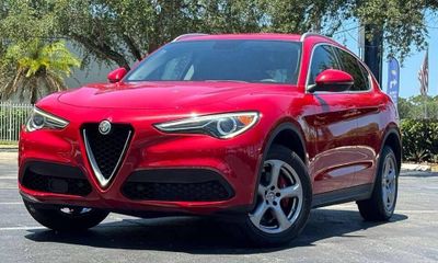 2019 Alfa Romeo Stelvio Base