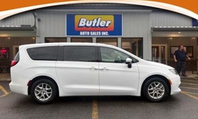 2023 Chrysler Voyager LX