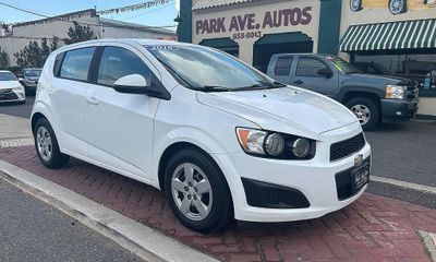 2016 Chevrolet Sonic LS