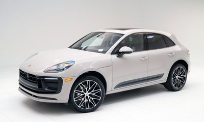 2026 Porsche Macan T