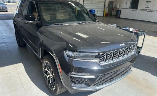 2025 Jeep Grand Cherokee Summit