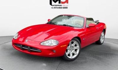 2000 Jaguar XK8