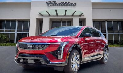 2026 Cadillac Optiq Luxury 1