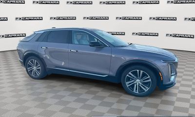 2024 Cadillac Lyriq LUX 2