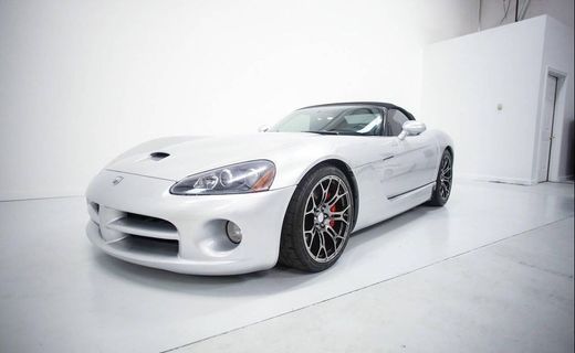 2003 Dodge Viper